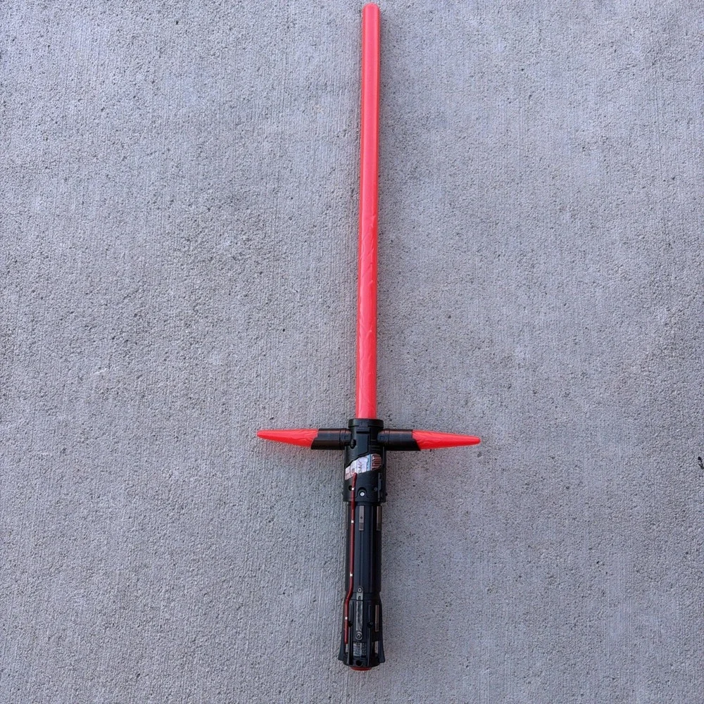Star Wars Kylo Ren Red Lightsaber Disney Store Light Sounds Crossguard 33